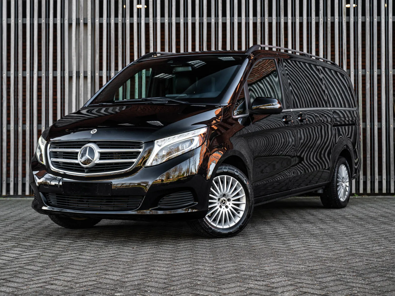 Mercedes-Benz V-Klasse (2018) — foto 1