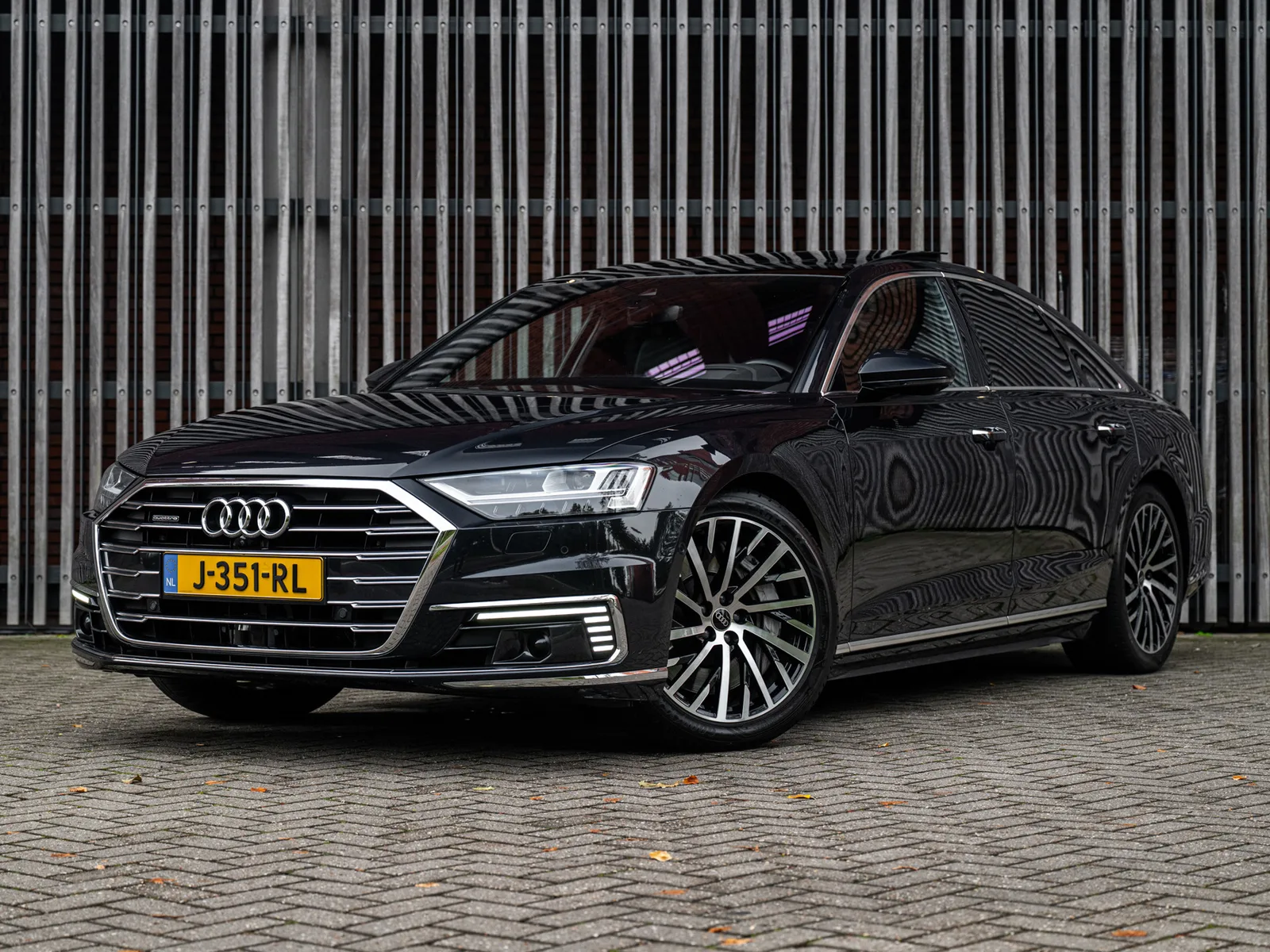 Audi A8 (2020) — foto 1