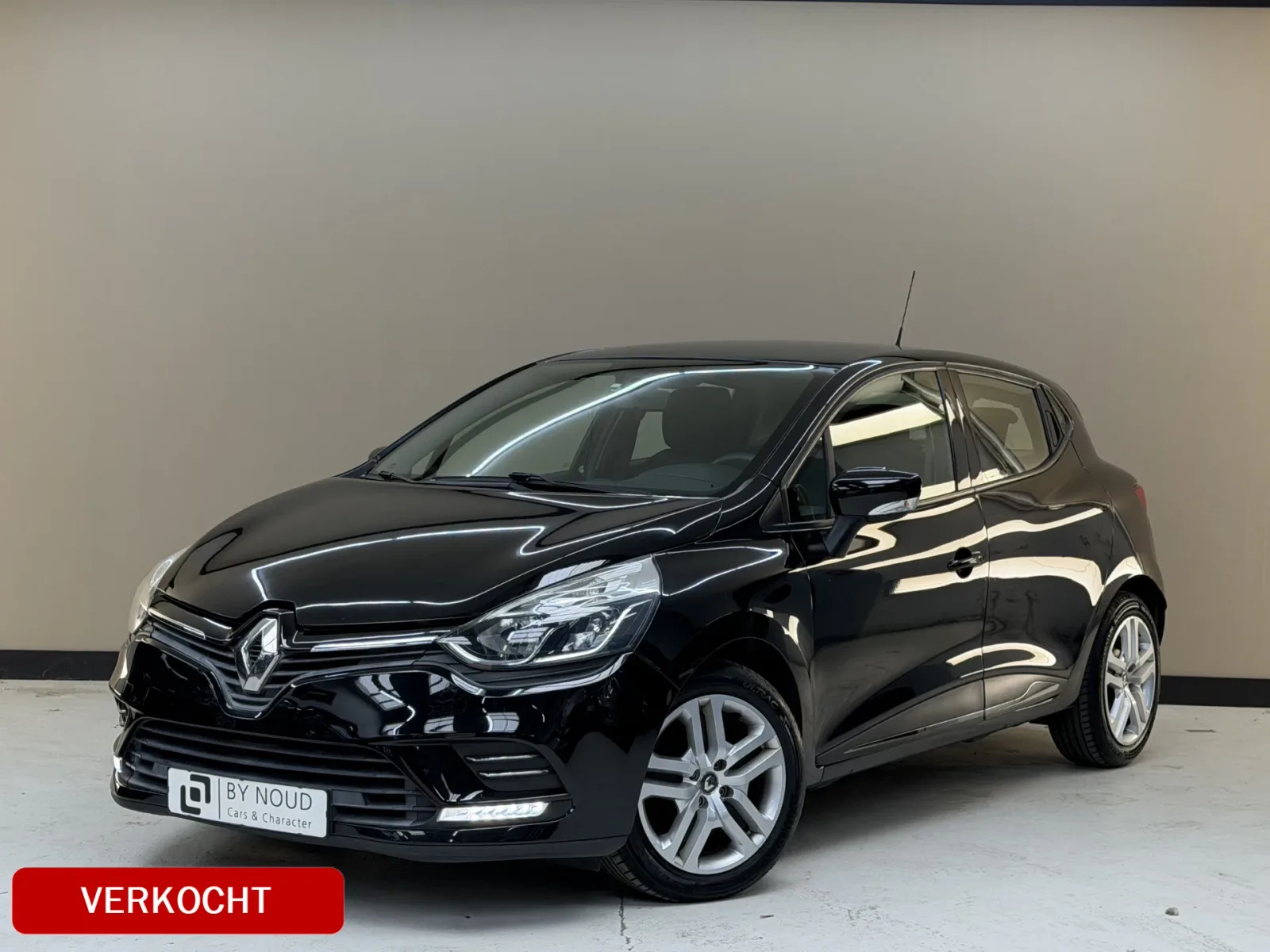 Renault Clio (2016) — foto 1