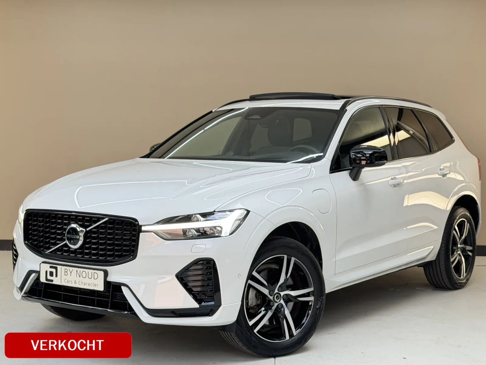 Volvo XC60 (2021) — foto 1