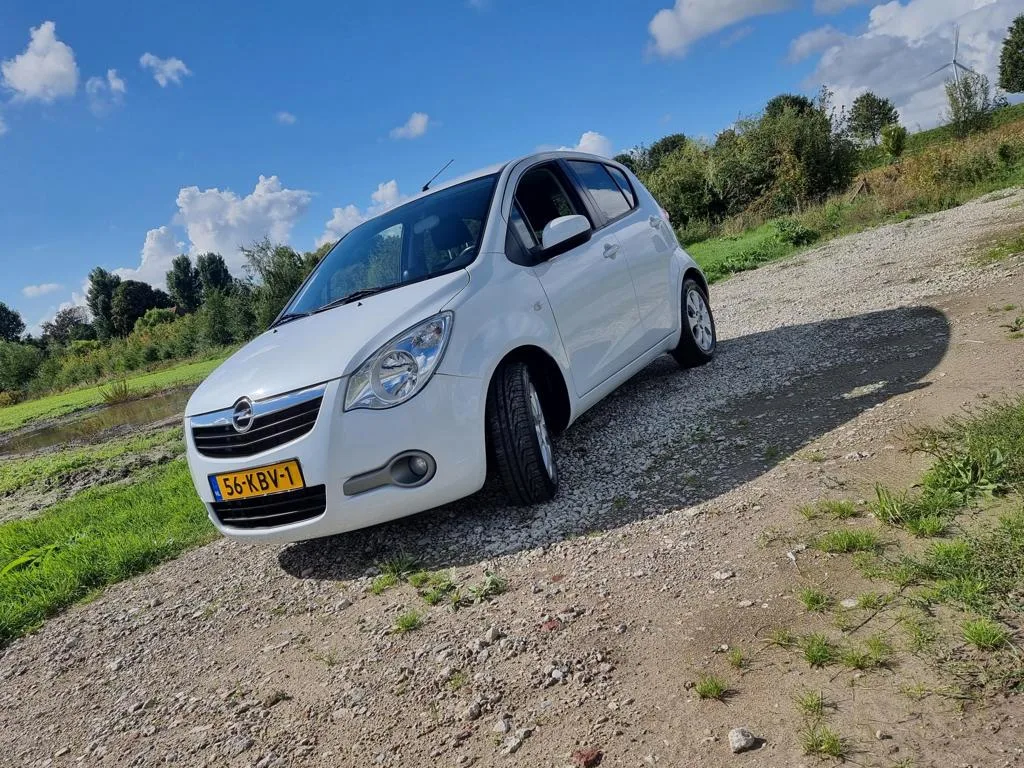 Opel Agila (2009) — foto 1