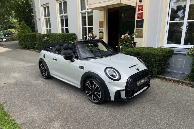 MINI Cabrio (2022)