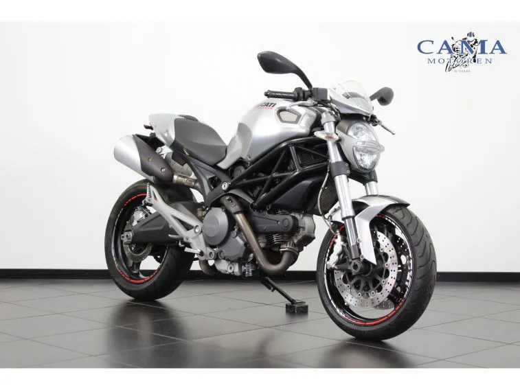 Ducati Monster 696 (2011) — foto 1