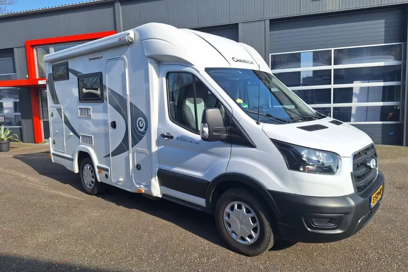 Chausson First Line (2023)