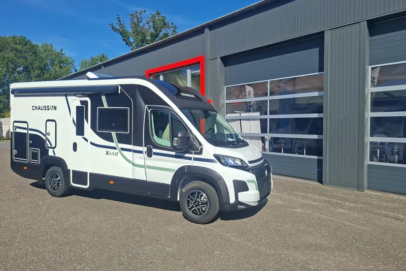 Chausson X (2026)