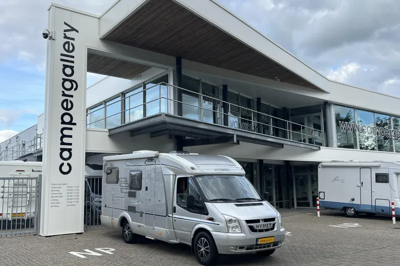 Hymer Van (2008)