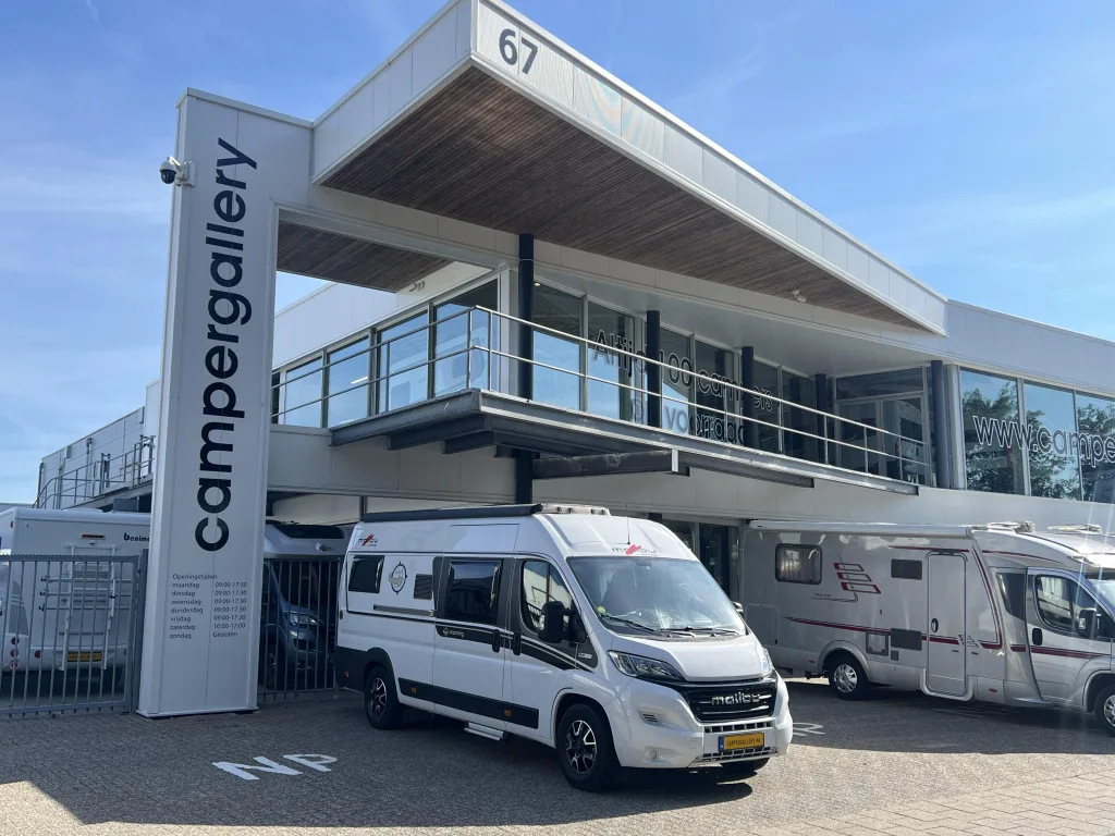 Malibu Van (2018) — foto 1