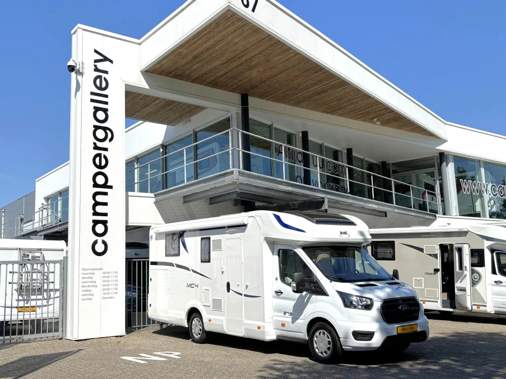 Mc Louis MC4 (2022) — foto 1