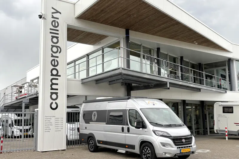 Mooveo Van (2020)