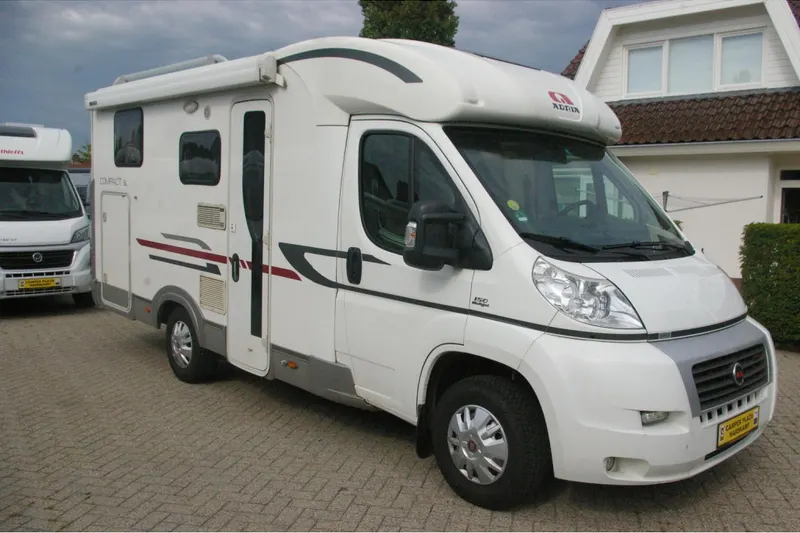 Adria Compact (2012)