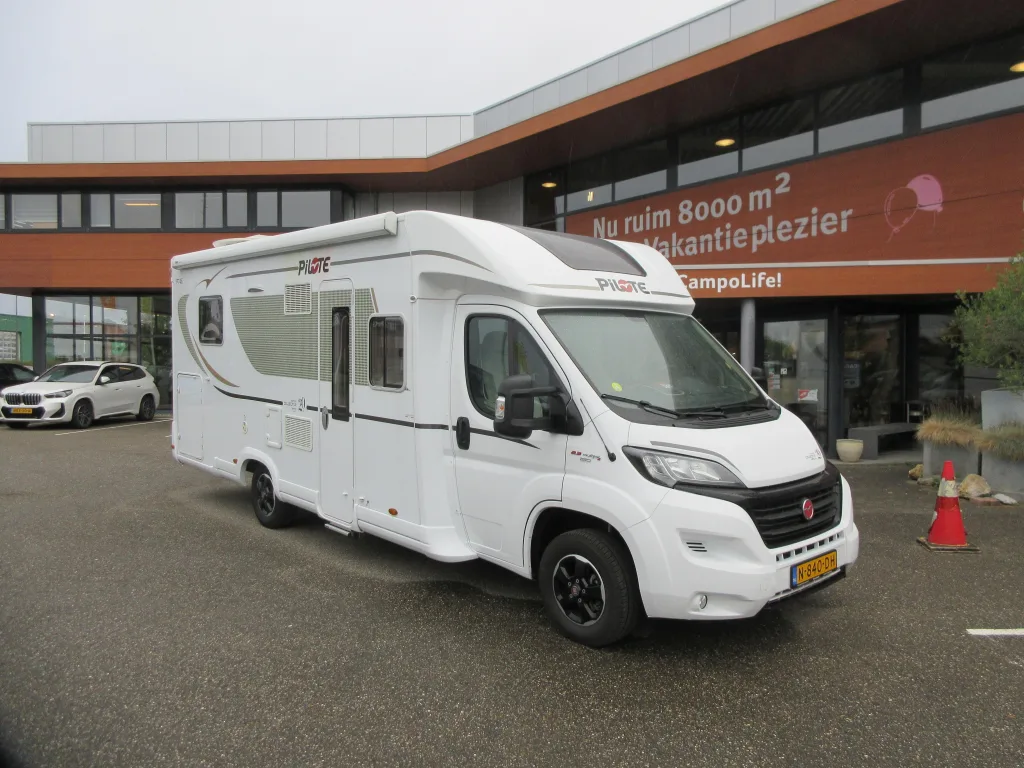Pilote P 746 (2017) — foto 1