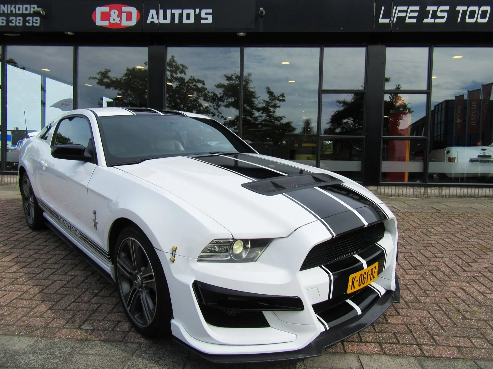 Ford Mustang (2014) — foto 1