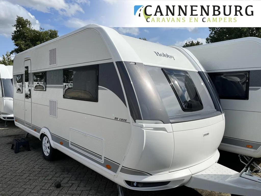 Hobby De Luxe (2026) — foto 1