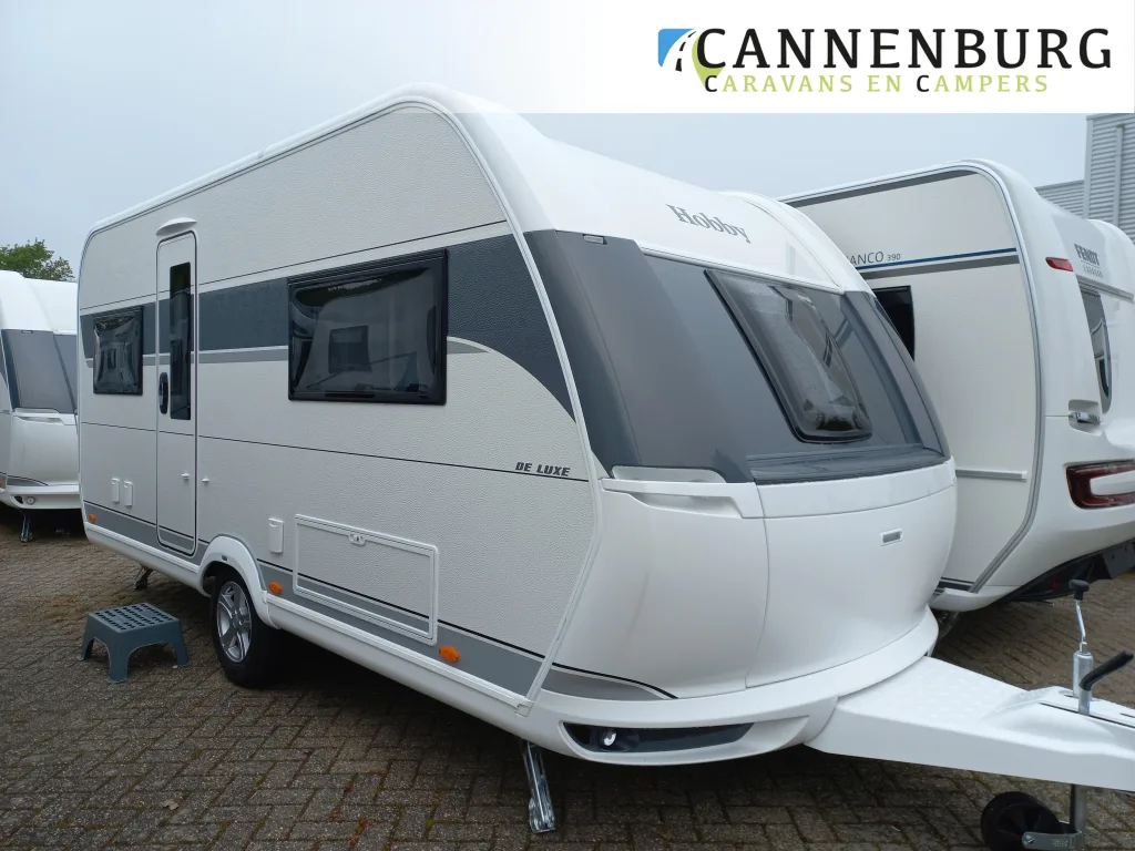 Hobby De Luxe (2026) — foto 1