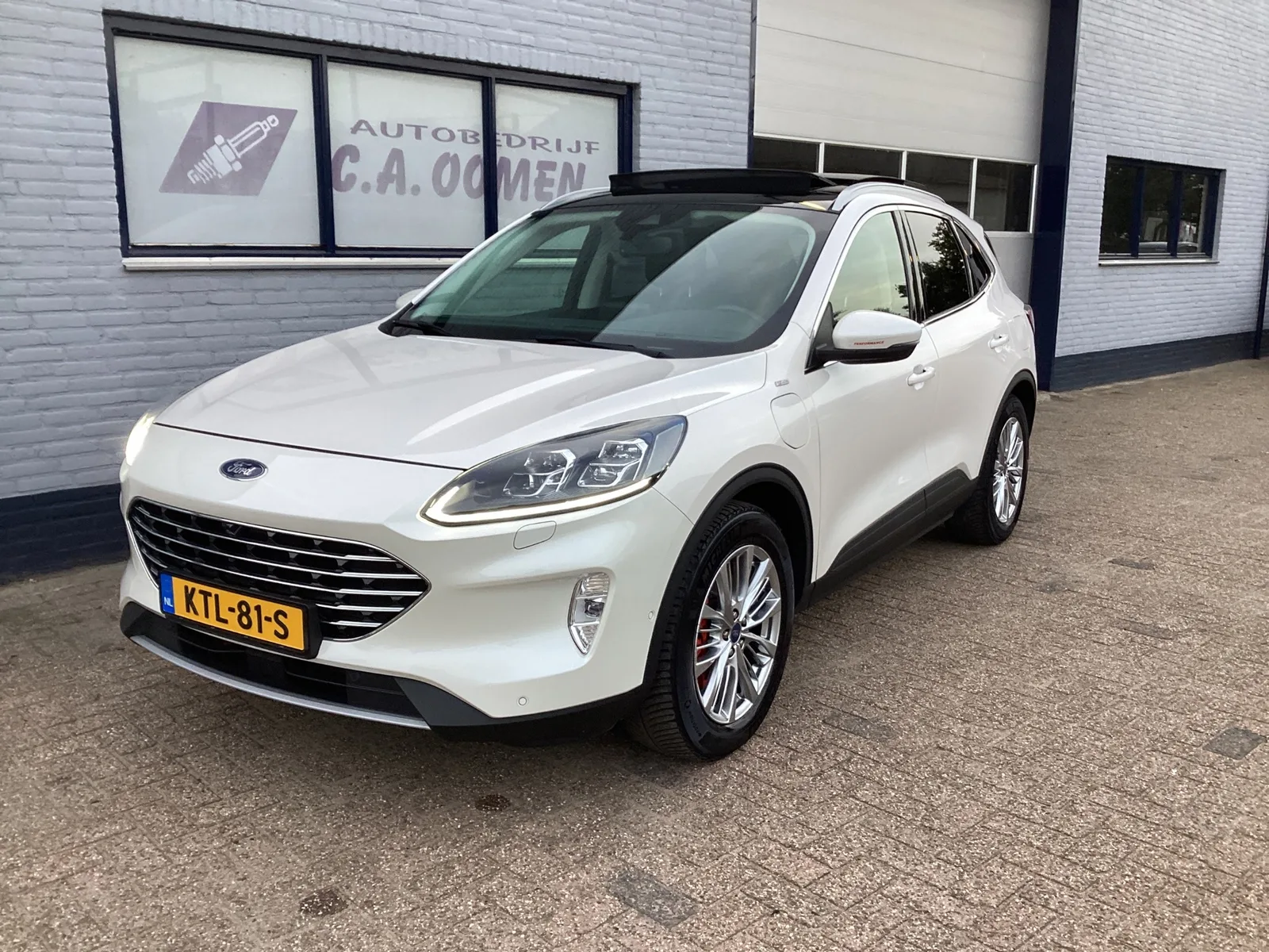 Ford Kuga (2020) — foto 1