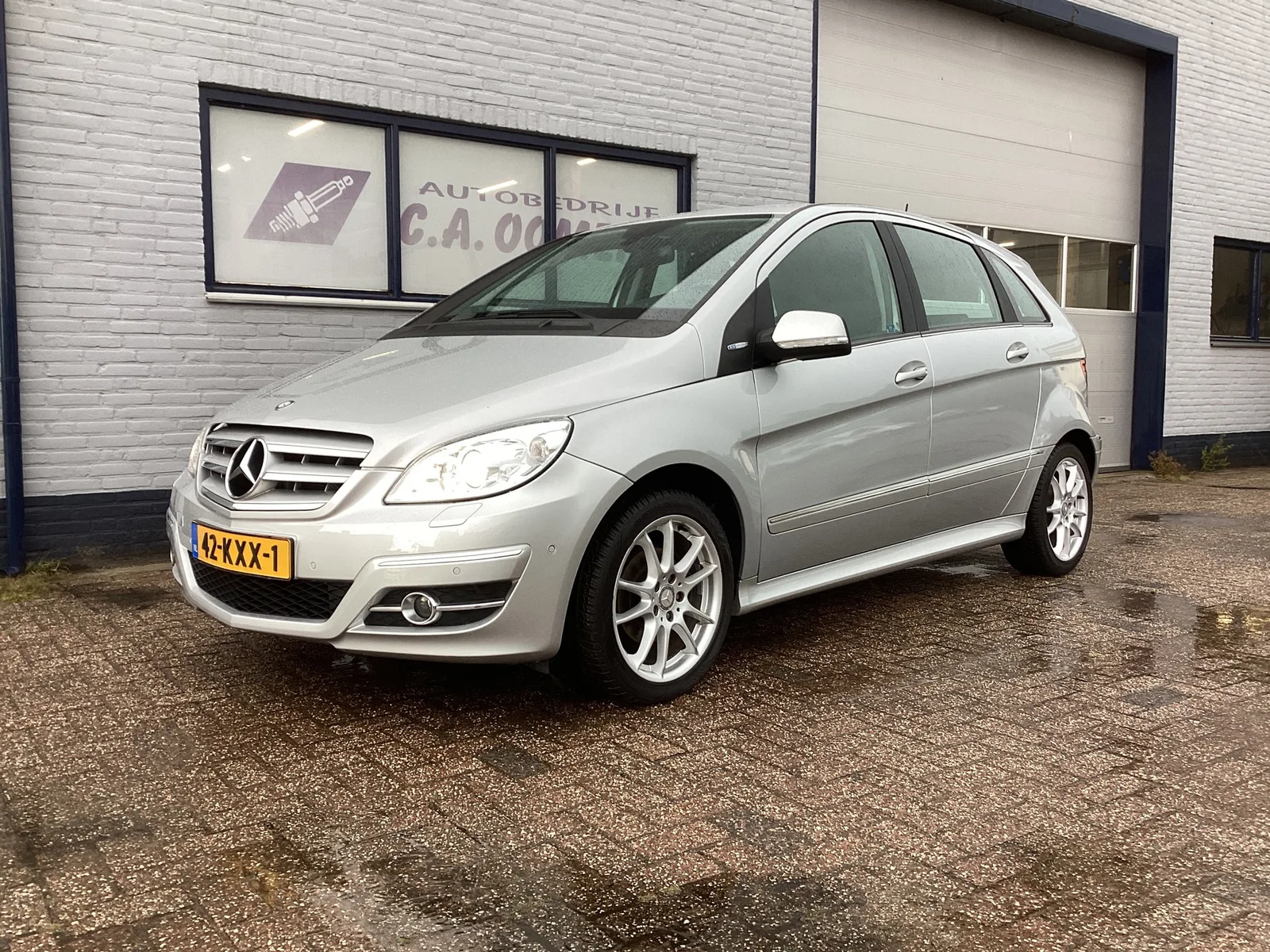 Mercedes-Benz B-Klasse (2010) — foto 1