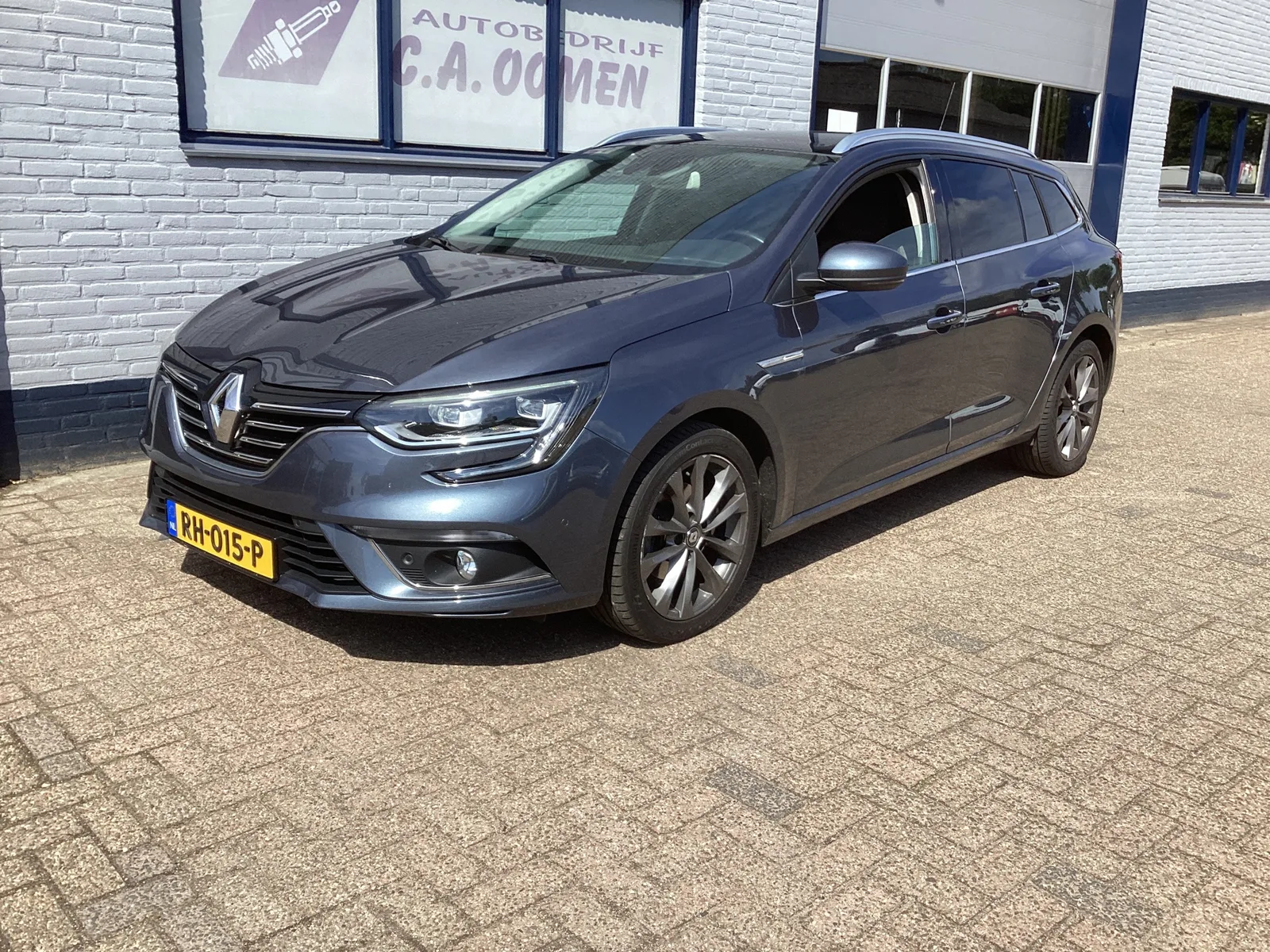 Renault Mégane (2017) — foto 1
