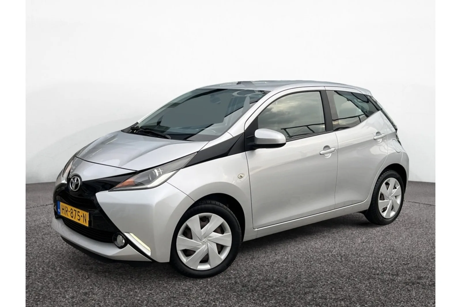 Toyota Aygo (2016) — foto 1