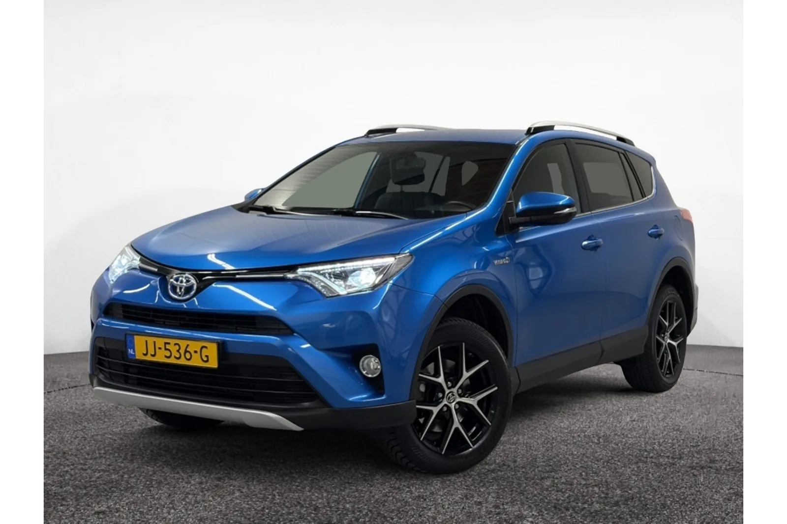 Toyota RAV4 (2016) — foto 1