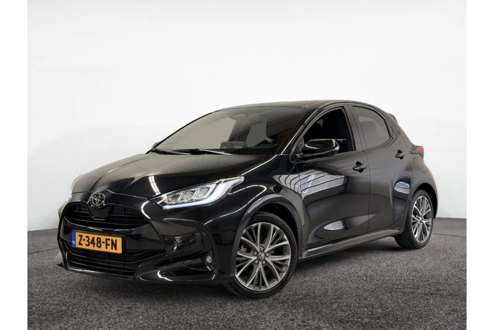 Toyota Yaris (2024) — foto 1