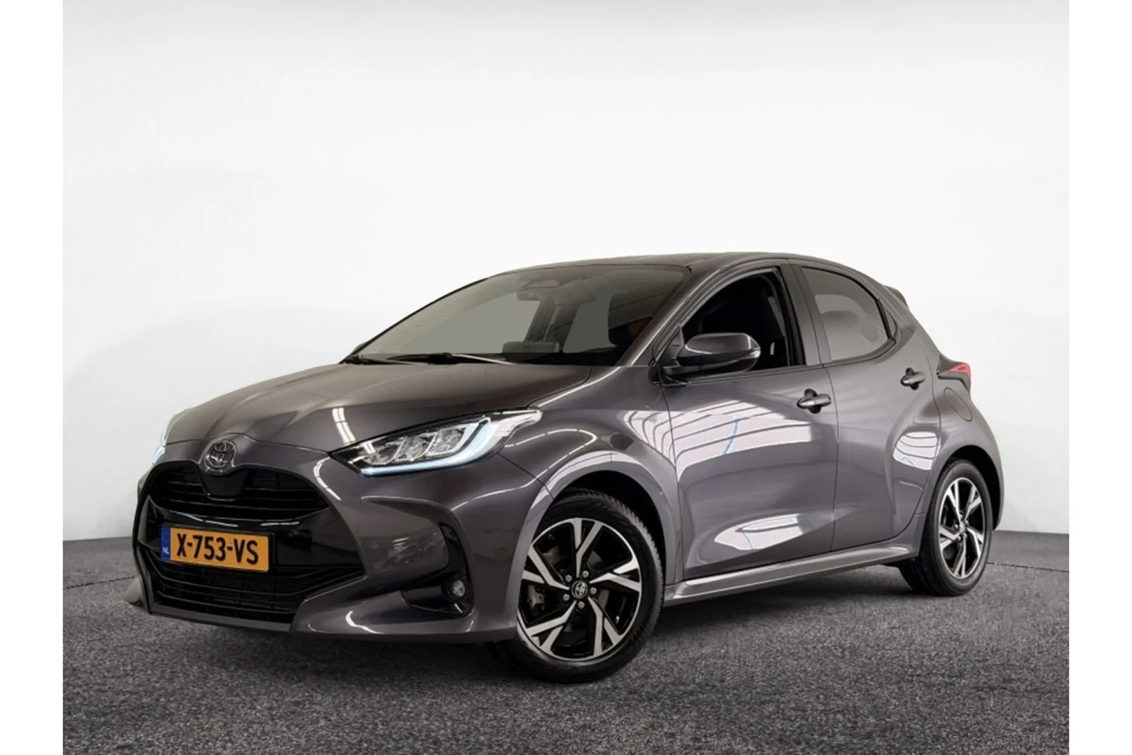 Toyota Yaris (2024) — foto 1