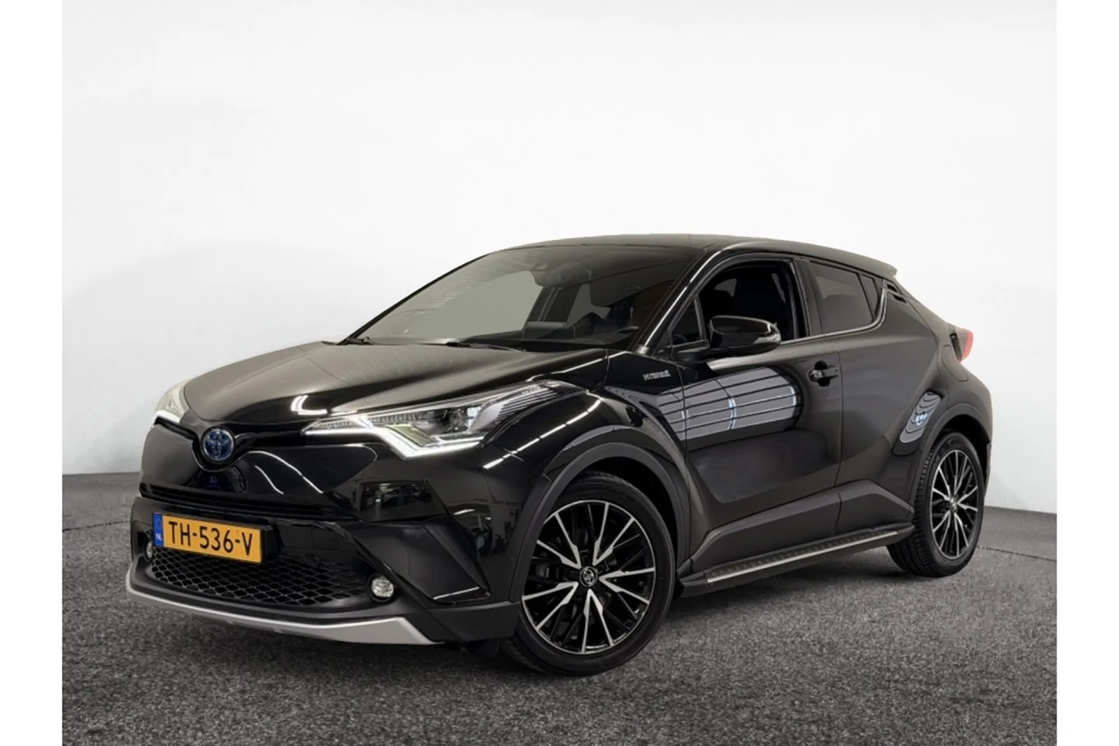 Toyota C-HR (2018) — foto 1