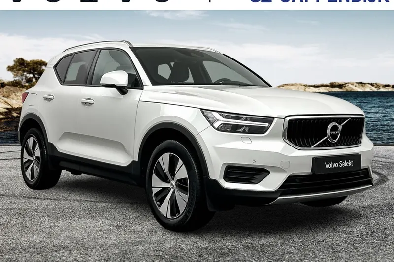 Volvo XC40 (2022)