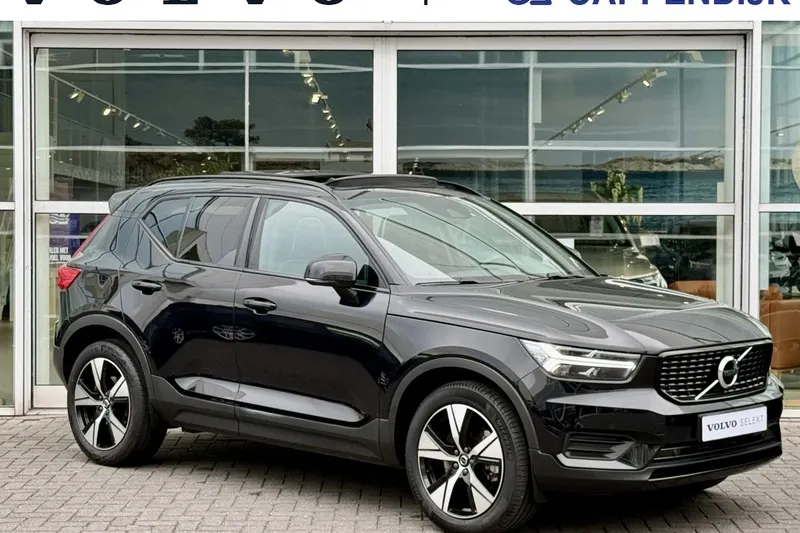 Volvo XC40 (2022)