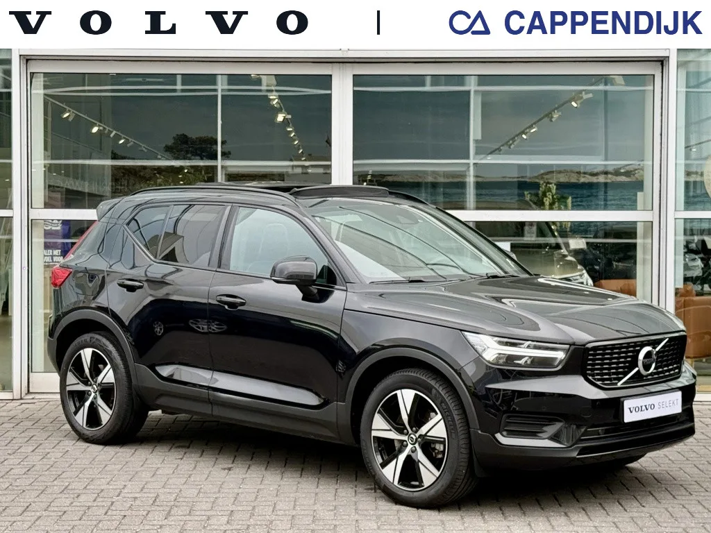 Volvo XC40 (2022) — foto 1