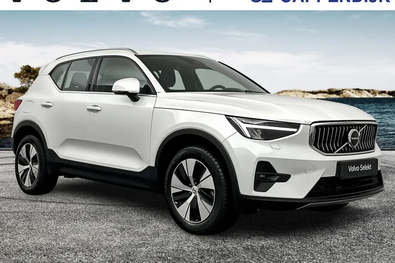 Volvo XC40 (2022)