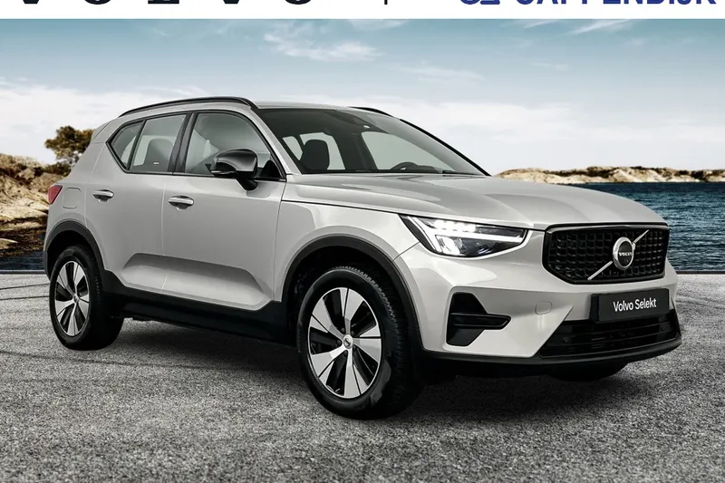 Volvo XC40 (2022)