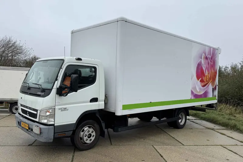 Mitsubishi Fuso (2010)