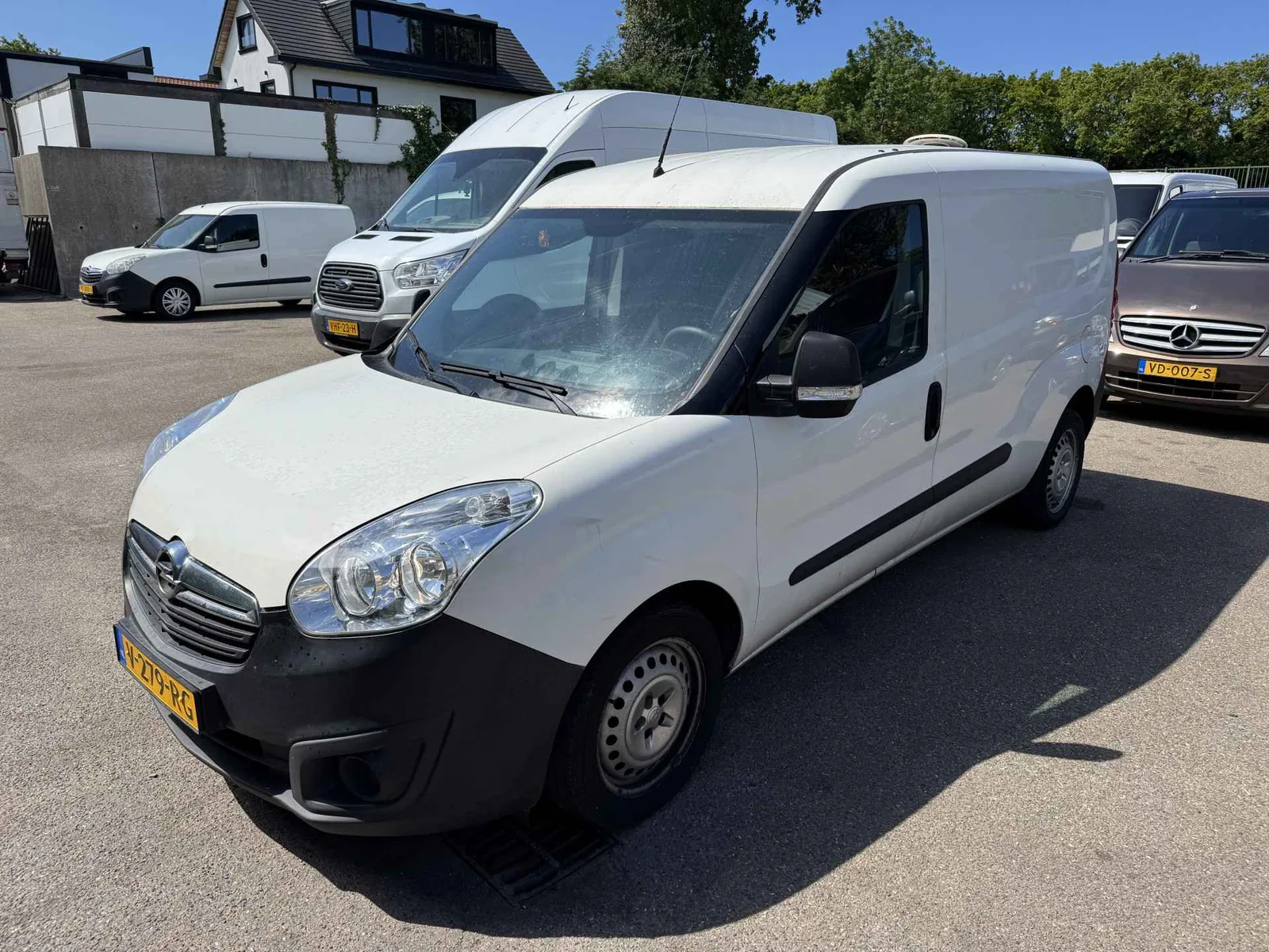 Opel Combo (2018) — foto 1