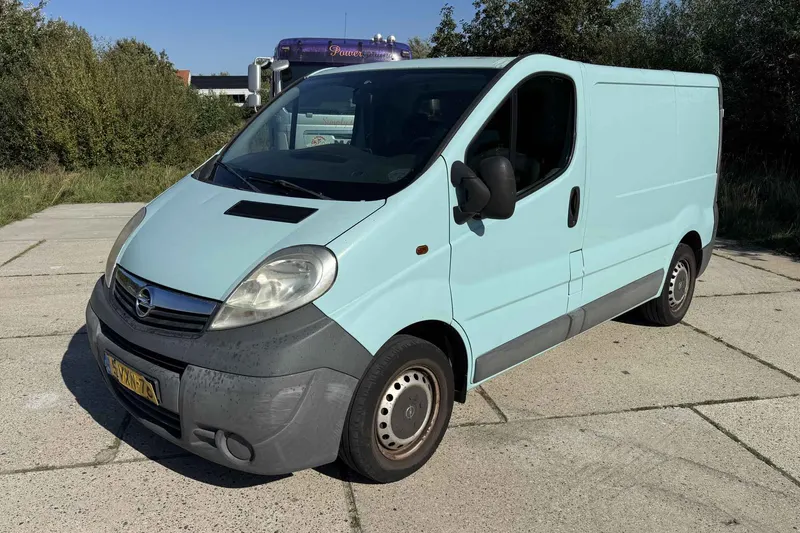 Opel Vivaro (2012)