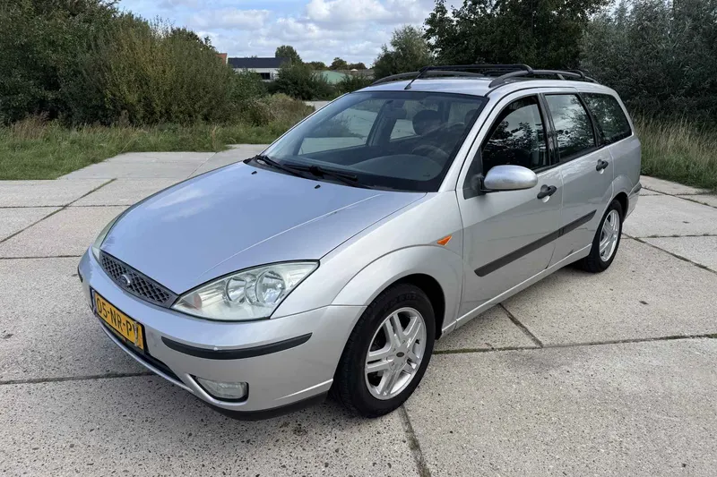 Ford Focus (2004)