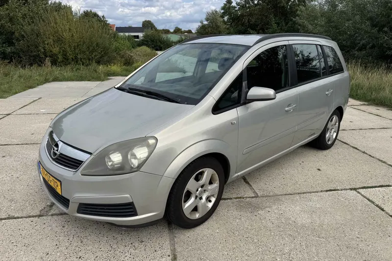Opel Zafira (2005)