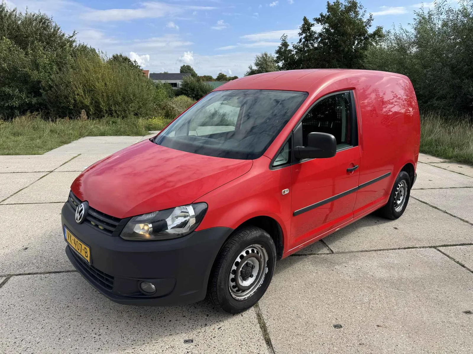 Volkswagen Caddy (2014) — foto 1