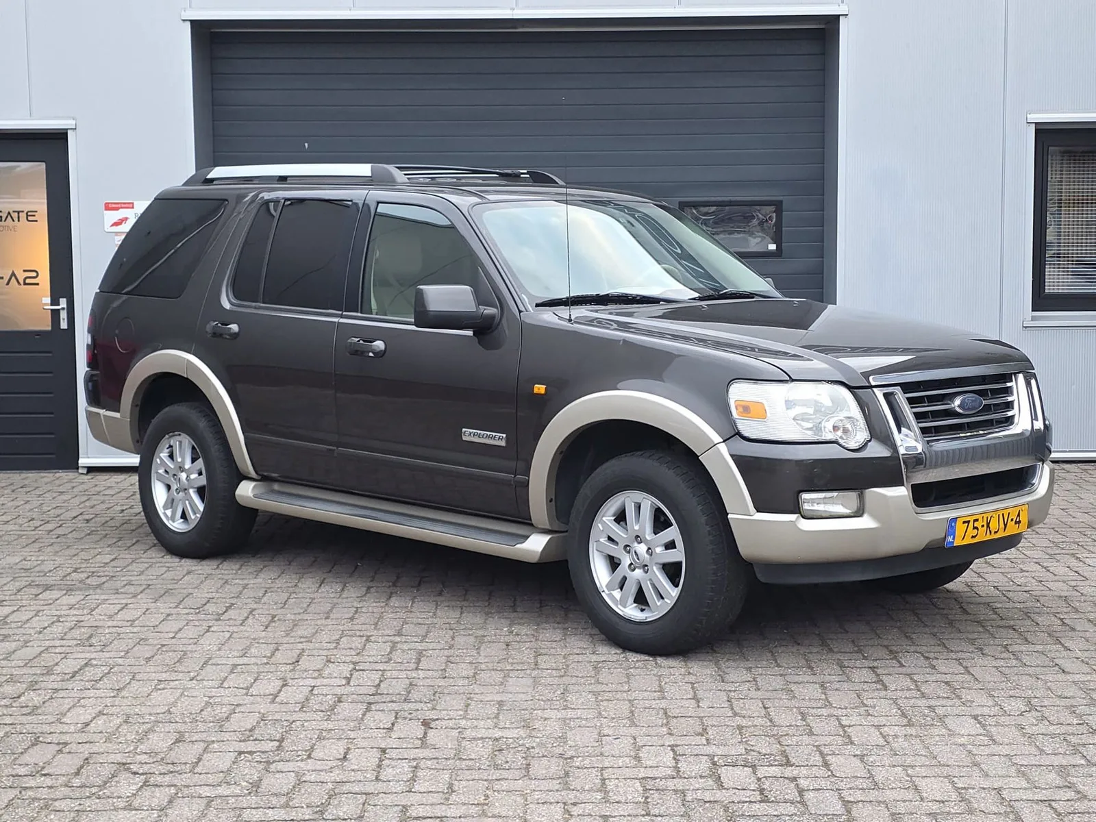 Ford Explorer (2006) — foto 1