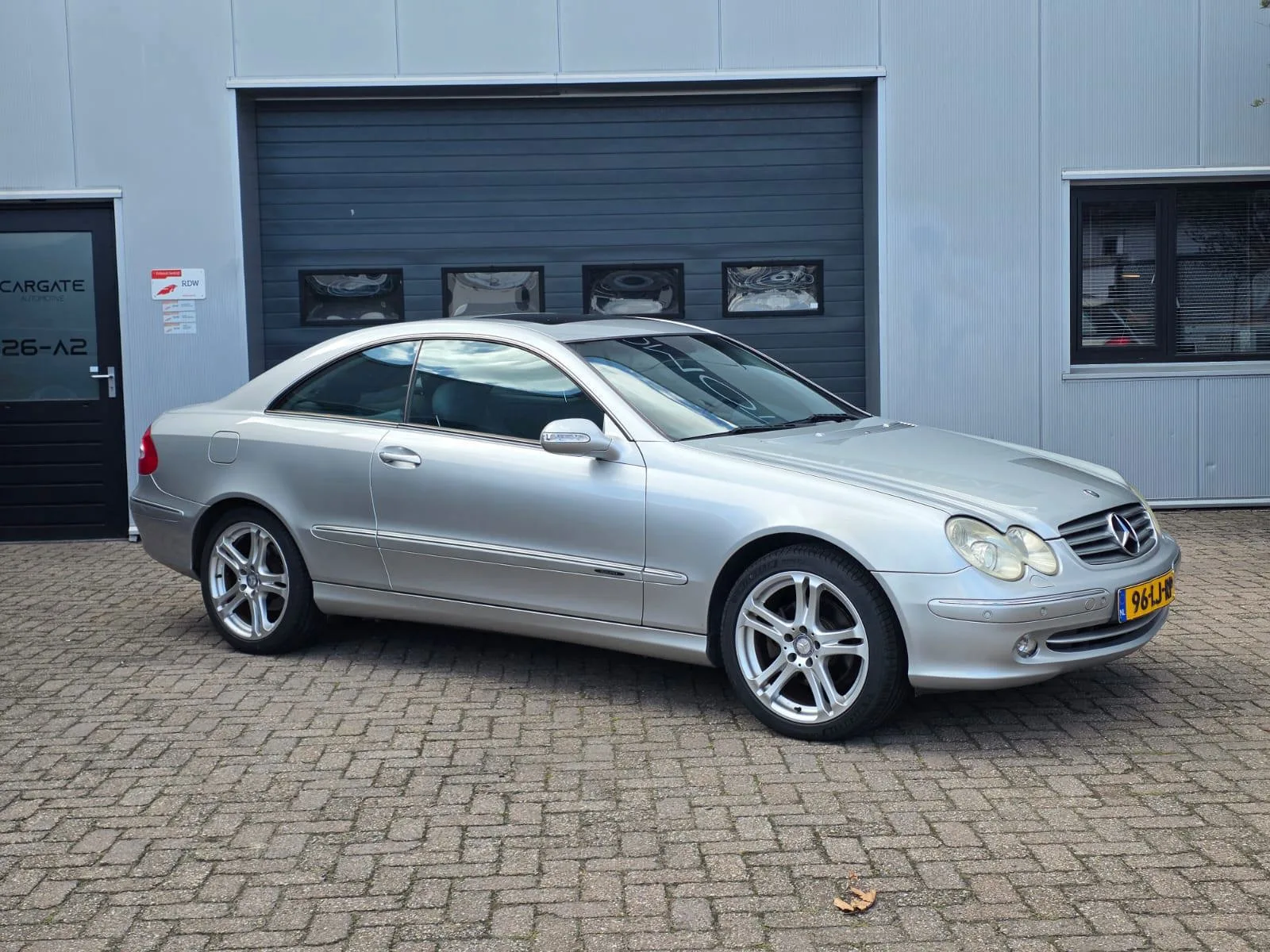 Mercedes-Benz CLK-Klasse (2003) — foto 1