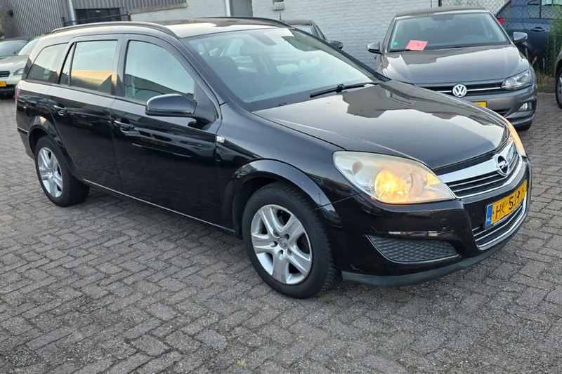 Opel Astra (2009)