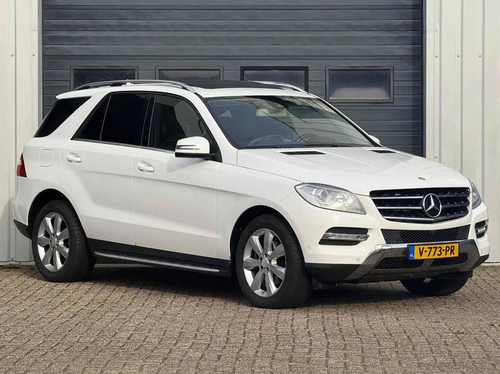 Mercedes-Benz ML-Klasse (2015) — foto 1