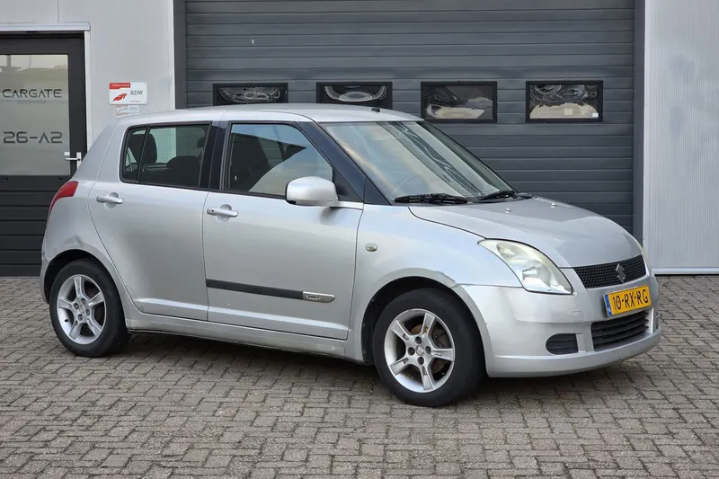 Suzuki Swift (2005)
