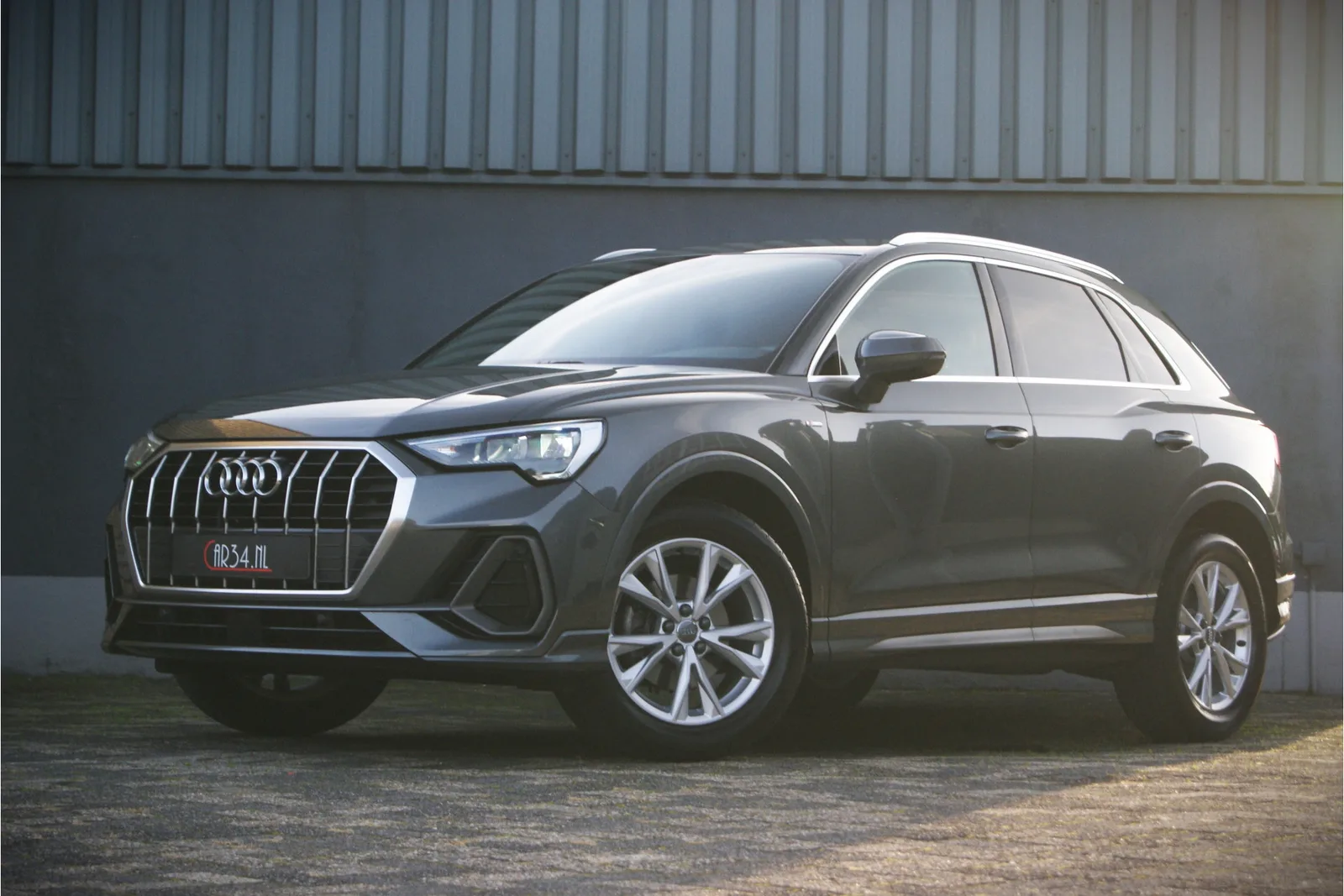 Audi Q3 (2020) — foto 1