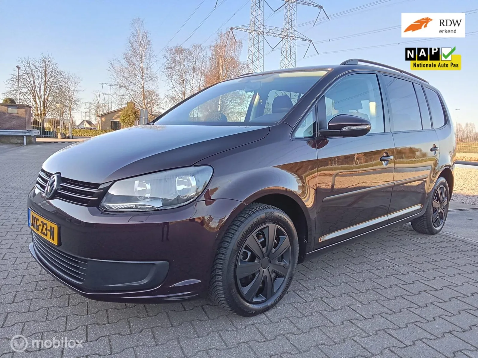 Volkswagen Touran (2013) — foto 1