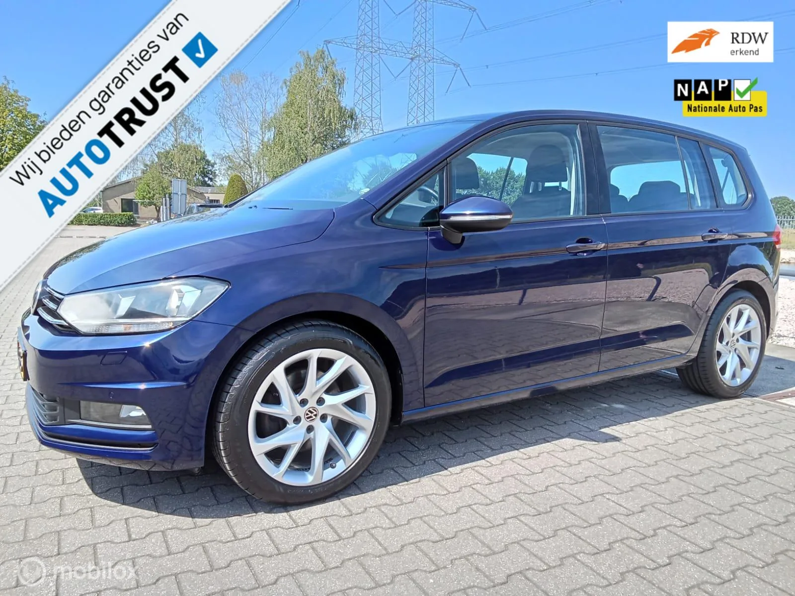Volkswagen Touran (2018) — foto 1