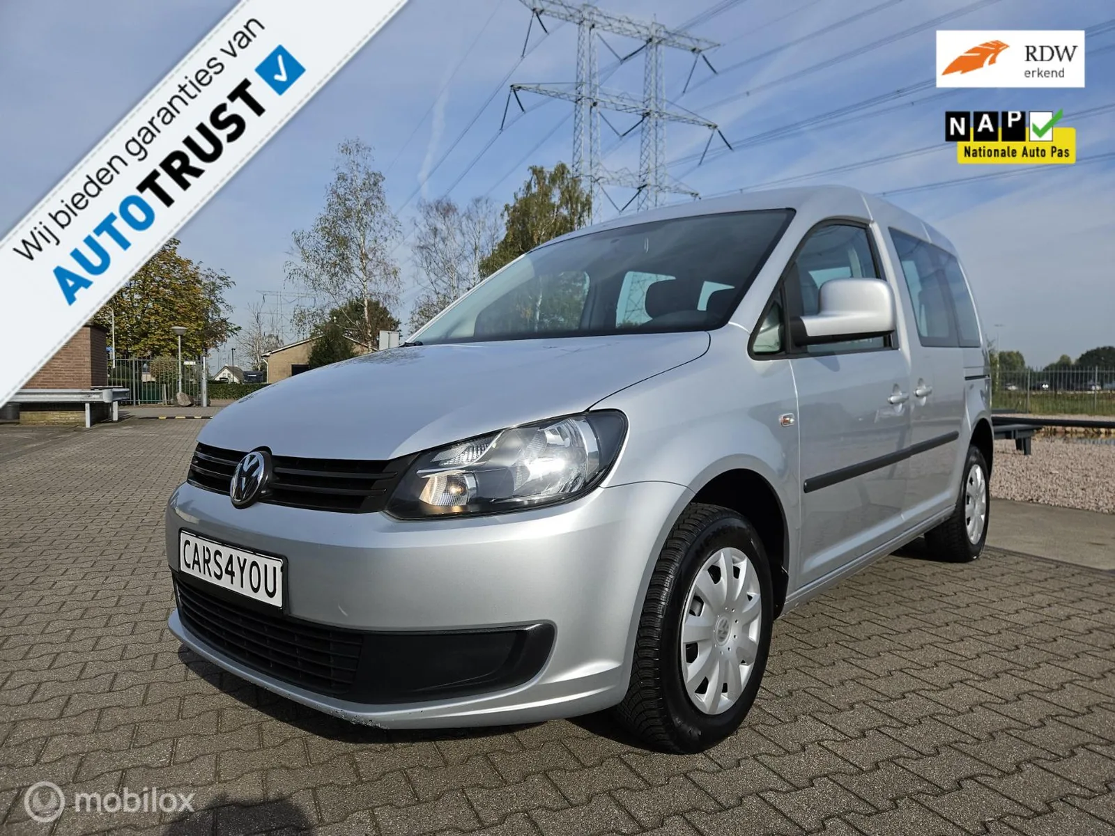 Volkswagen Caddy (2013) — foto 1