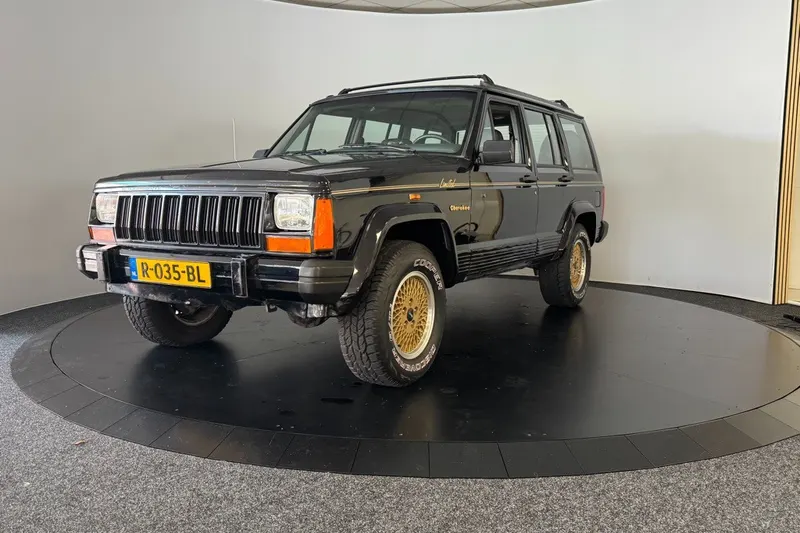 Jeep Cherokee (1992)