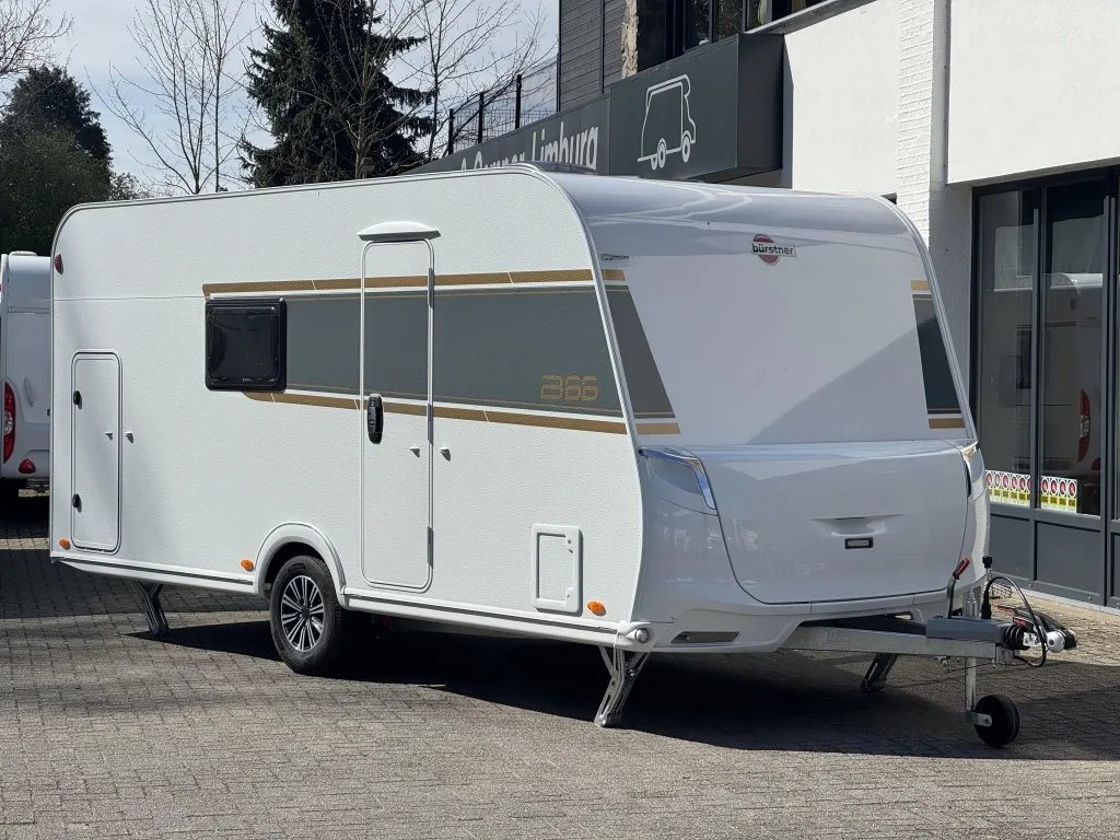 Bürstner Averso (2026) — foto 1