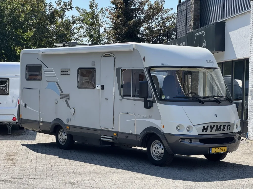 Hymer B 614 (2004) — foto 1
