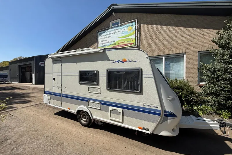 Hobby De Luxe Easy (2003)